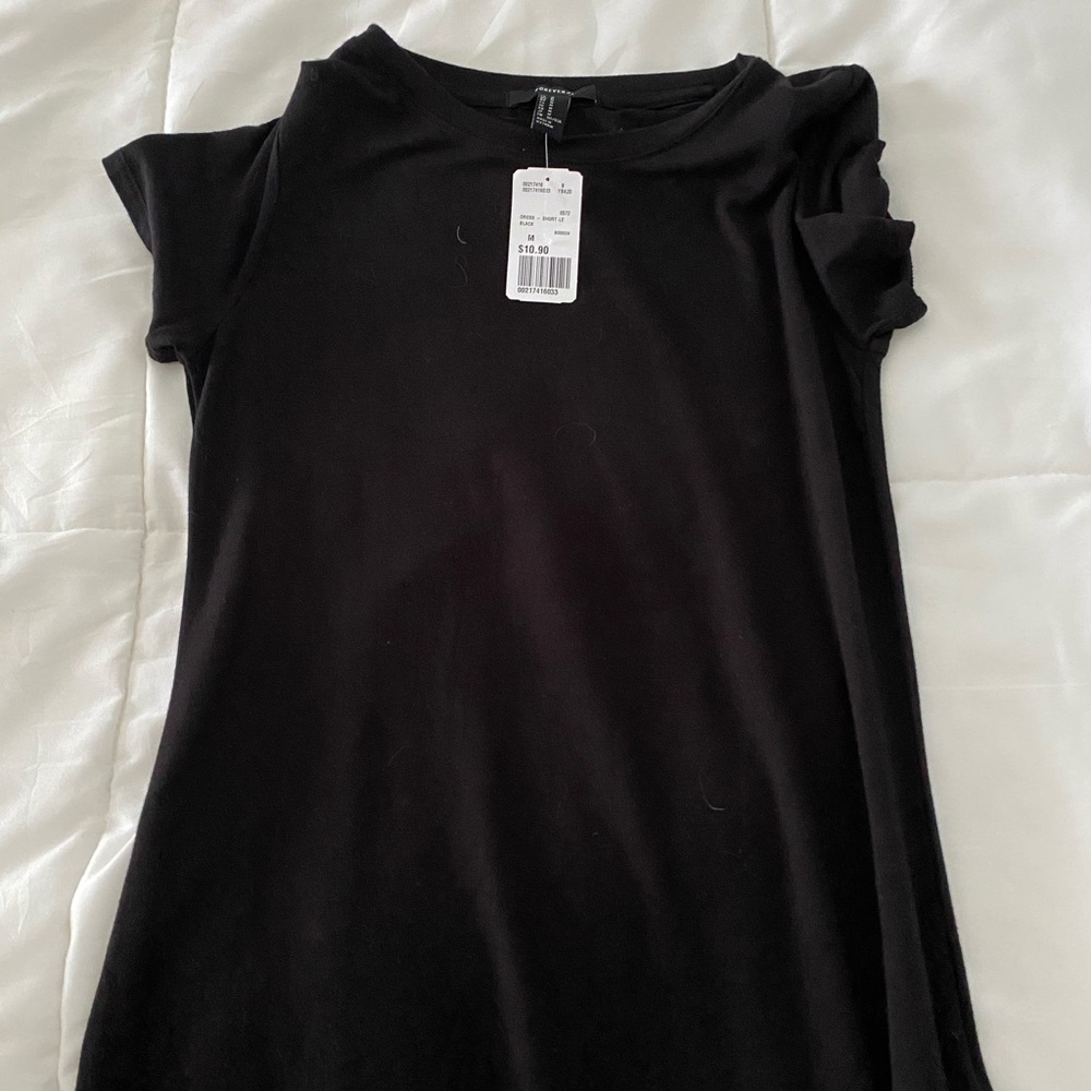 Forever 21 Black T-Shirt Dress *NEVER WORN W TAGS*